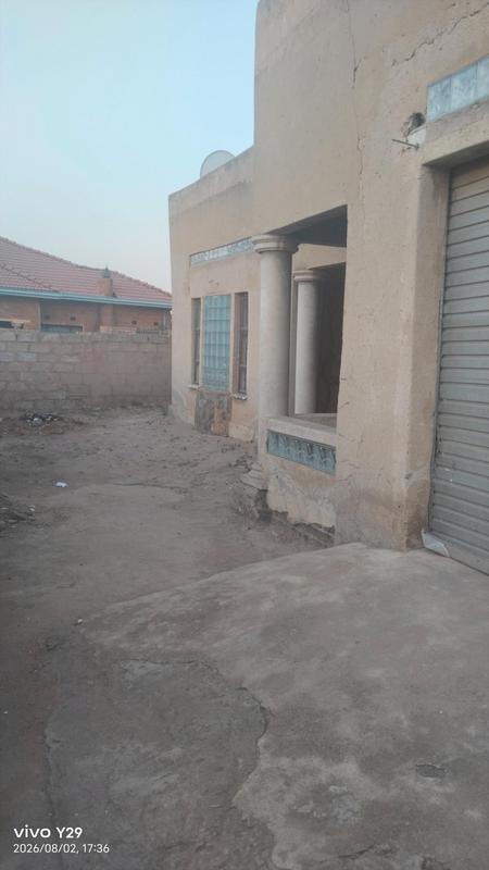 6 Bedroom Property for Sale in Tembisa Gauteng