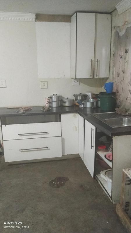6 Bedroom Property for Sale in Tembisa Gauteng