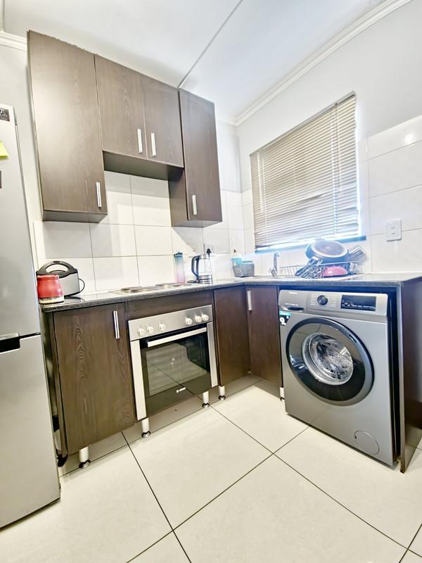To Let 2 Bedroom Property for Rent in Noordwyk Gauteng