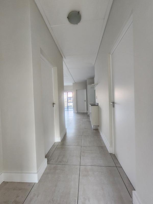 3 Bedroom Property for Sale in Waterfall Gauteng