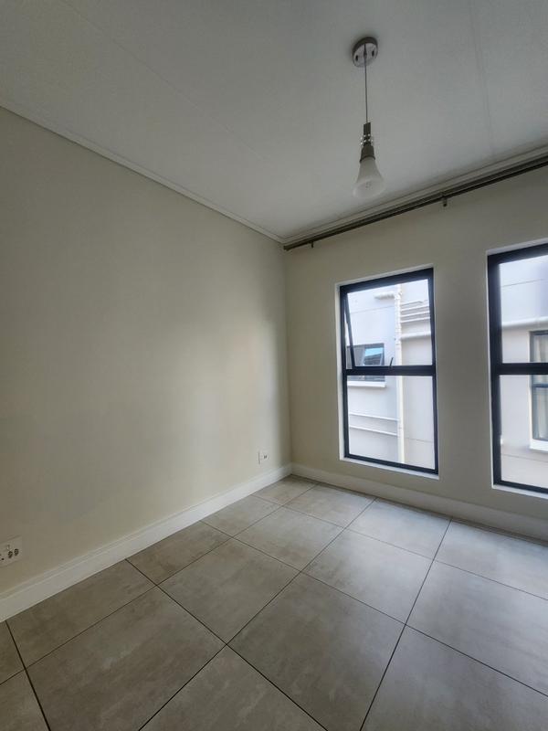 3 Bedroom Property for Sale in Waterfall Gauteng