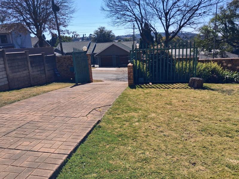 0 Bedroom Property for Sale in Helderkruin Gauteng