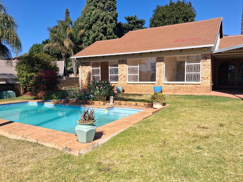 0 Bedroom Property for Sale in Helderkruin Gauteng