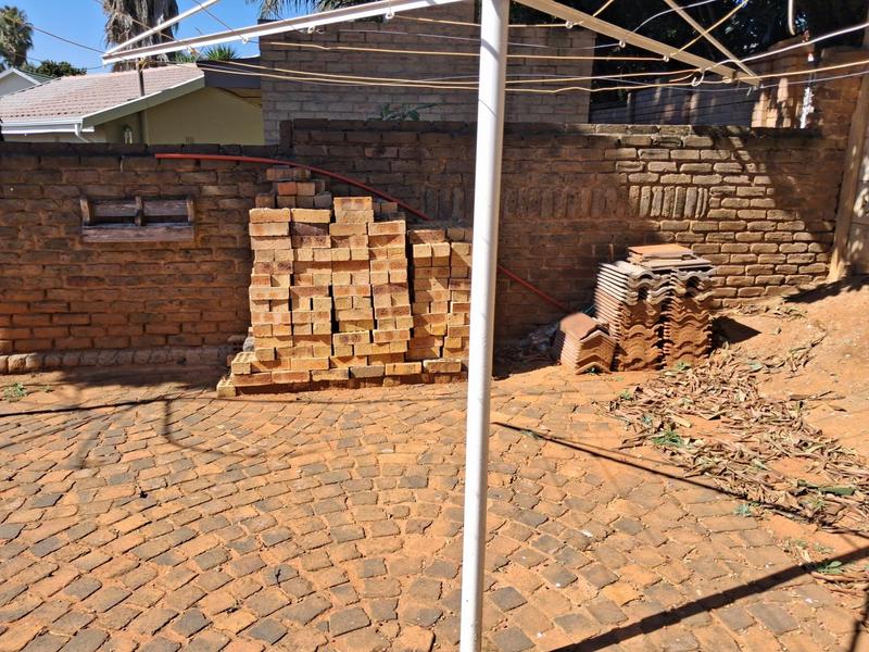 0 Bedroom Property for Sale in Helderkruin Gauteng