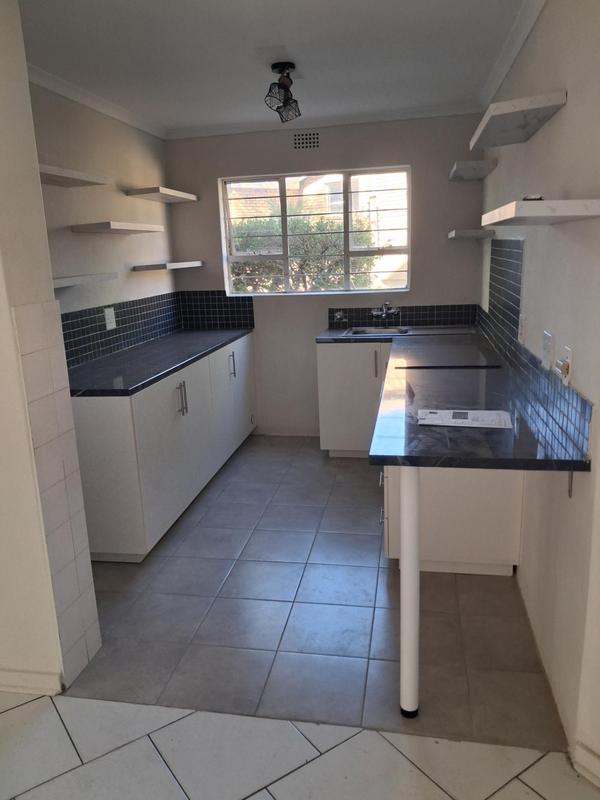 2 Bedroom Property for Sale in Little Falls Gauteng