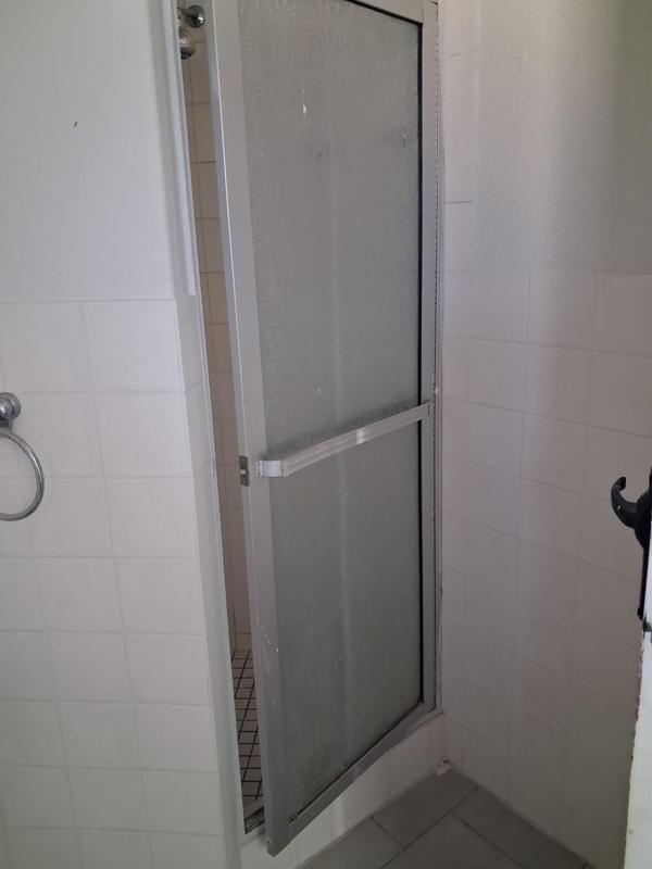2 Bedroom Property for Sale in Little Falls Gauteng
