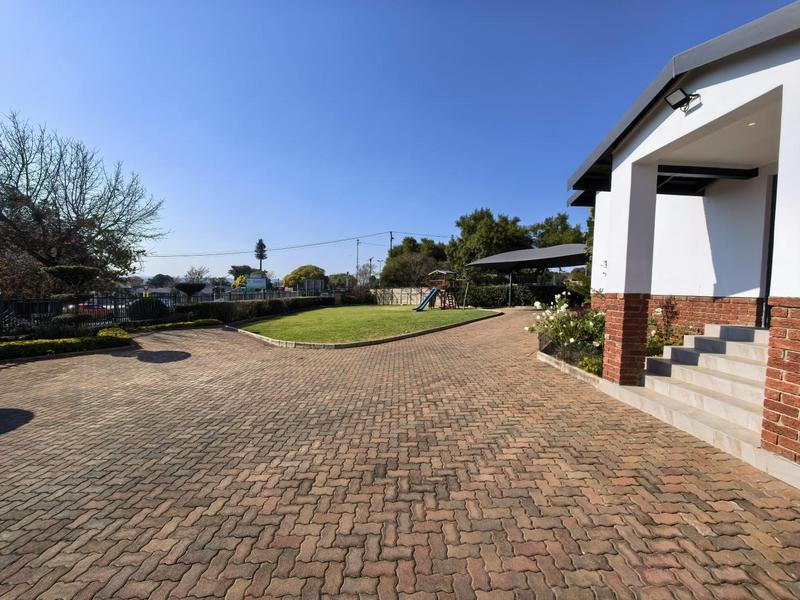 To Let Commercial Property for Rent in Centurion Gauteng