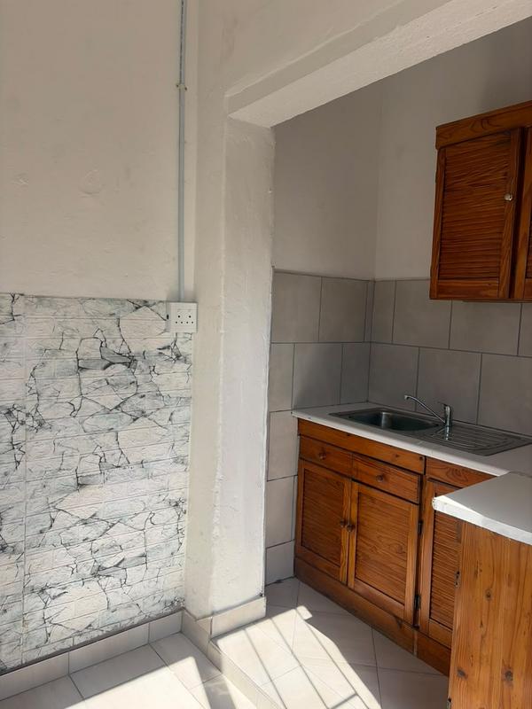 To Let 1 Bedroom Property for Rent in Bezuidenhout Valley Gauteng