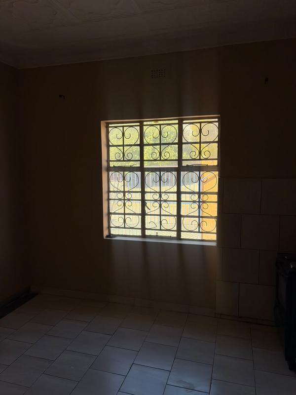 To Let 2 Bedroom Property for Rent in Bezuidenhout Valley Gauteng