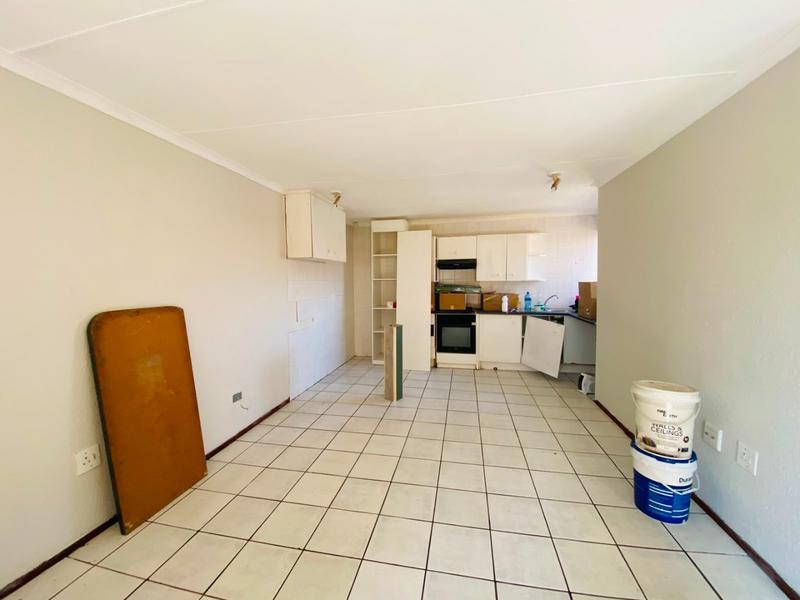 2 Bedroom Property for Sale in Groblerpark Gauteng