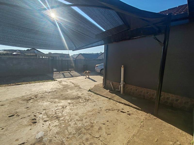 4 Bedroom Property for Sale in Meadowlands Gauteng