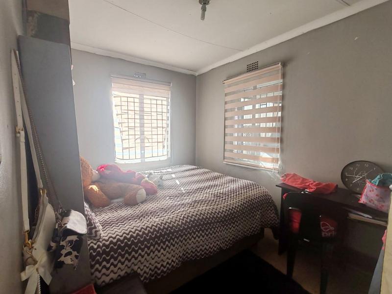 4 Bedroom Property for Sale in Meadowlands Gauteng