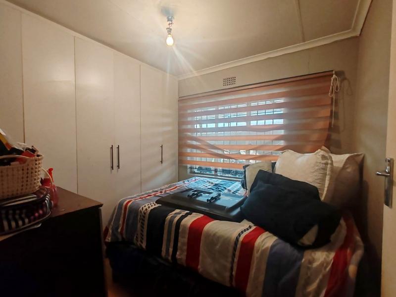 4 Bedroom Property for Sale in Meadowlands Gauteng