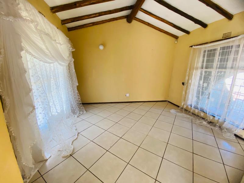To Let 3 Bedroom Property for Rent in Birchleigh North Gauteng