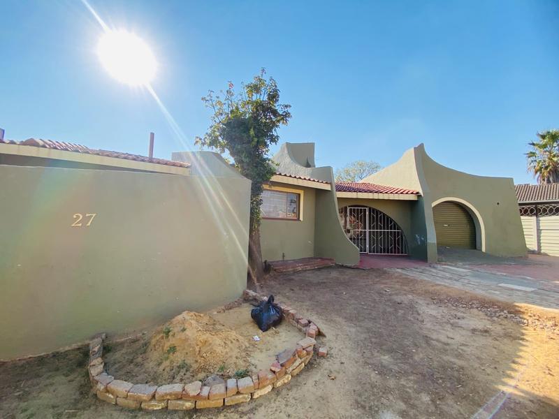 To Let 3 Bedroom Property for Rent in Birchleigh North Gauteng
