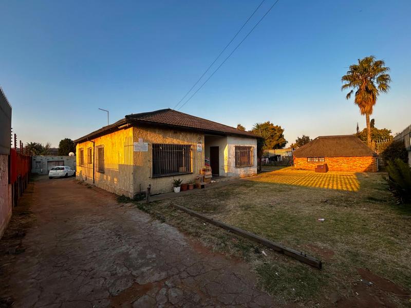 13 Bedroom Property for Sale in Delville Gauteng
