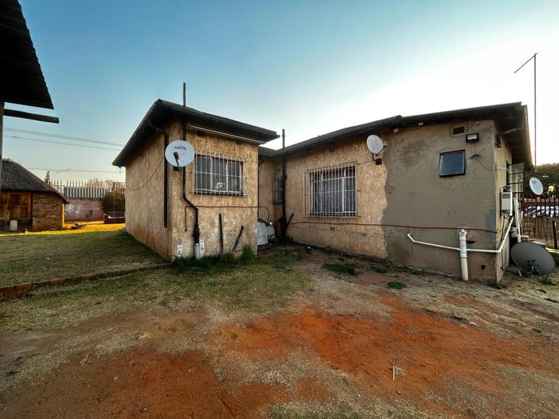 13 Bedroom Property for Sale in Delville Gauteng
