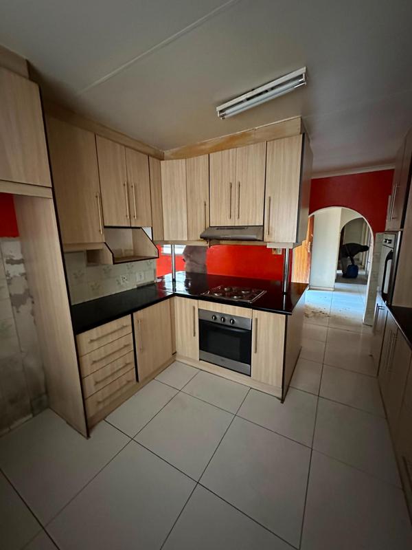 4 Bedroom Property for Sale in Selcourt Gauteng