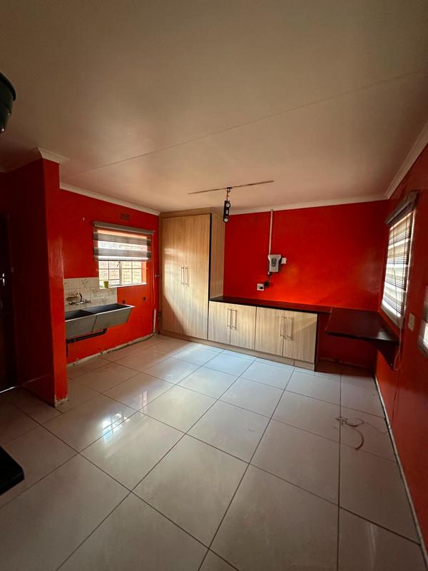 4 Bedroom Property for Sale in Selcourt Gauteng