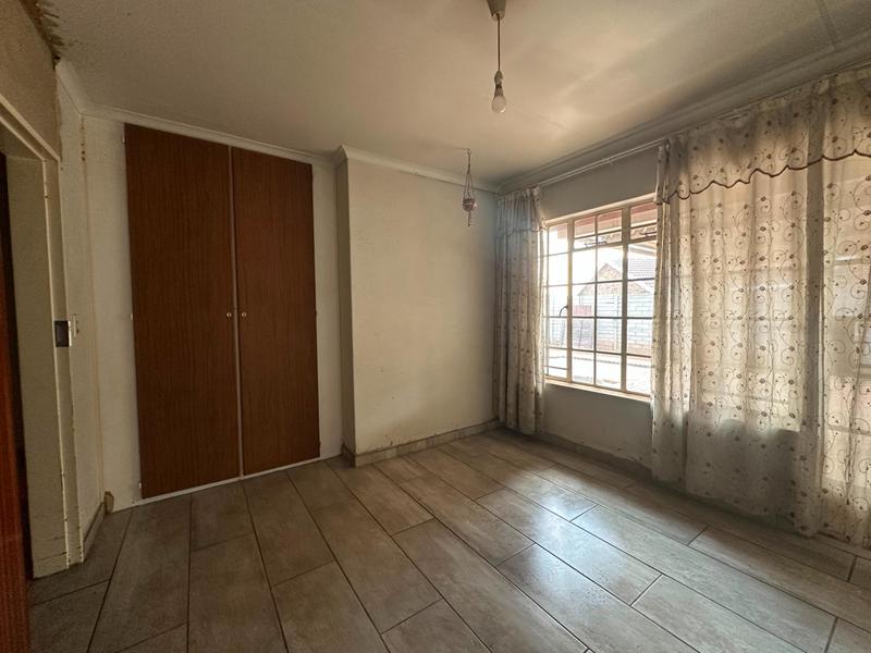 4 Bedroom Property for Sale in Selcourt Gauteng