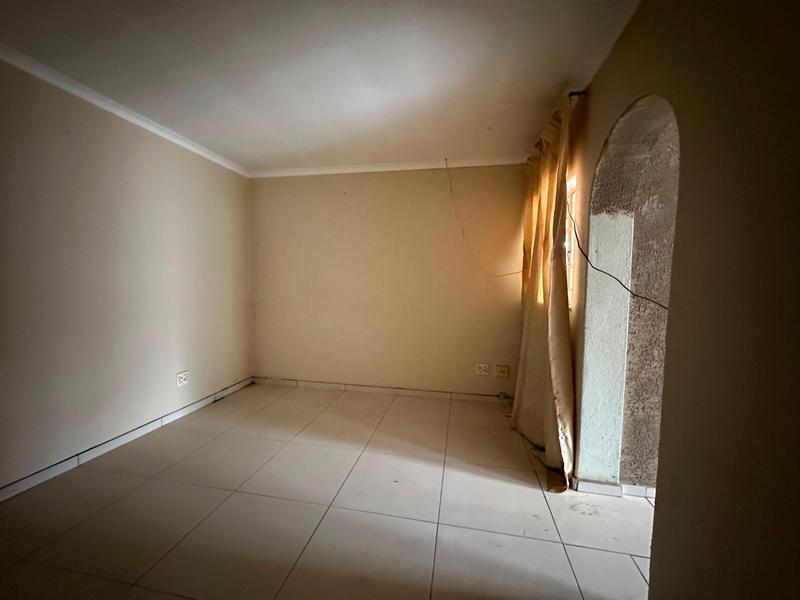 4 Bedroom Property for Sale in Selcourt Gauteng