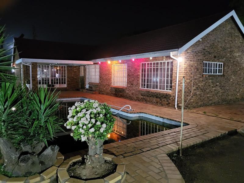 4 Bedroom Property for Sale in Selcourt Gauteng