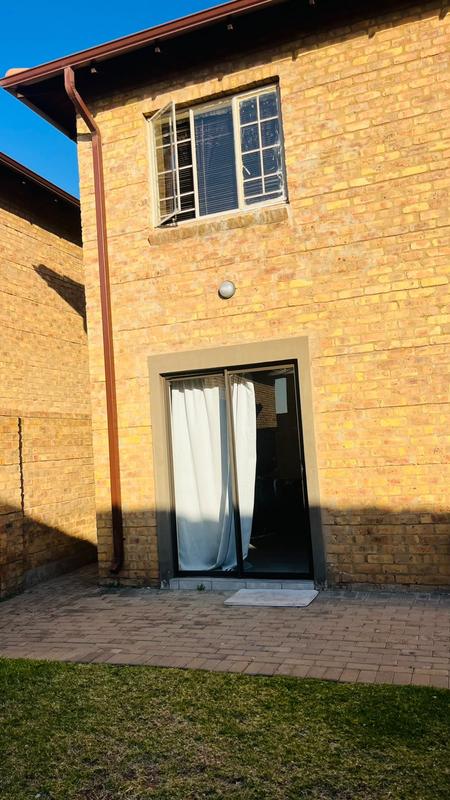 3 Bedroom Property for Sale in Kosmosdal Gauteng