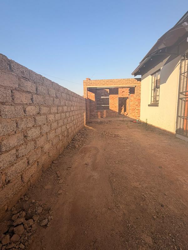 2 Bedroom Property for Sale in Mahube Valley Gauteng