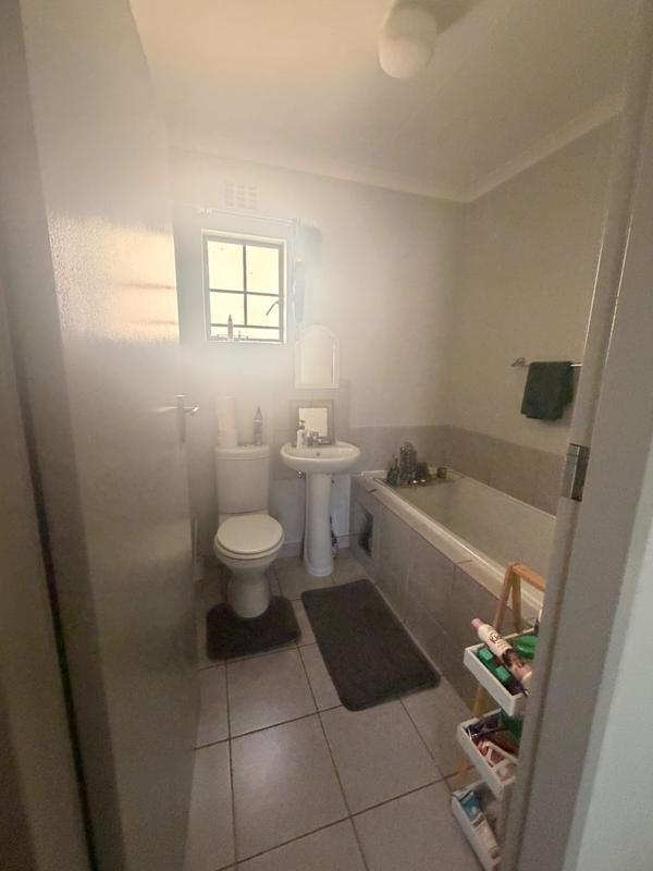 2 Bedroom Property for Sale in Mahube Valley Gauteng