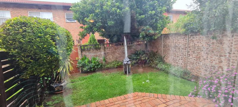 To Let 3 Bedroom Property for Rent in Bedford Gardens Gauteng