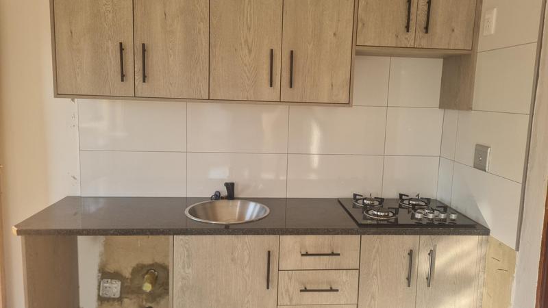 To Let 1 Bedroom Property for Rent in Morning Hill Gauteng