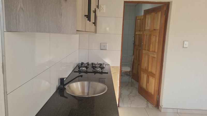 To Let 1 Bedroom Property for Rent in Morning Hill Gauteng