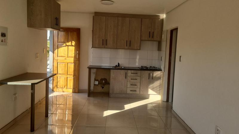 To Let 1 Bedroom Property for Rent in Morning Hill Gauteng