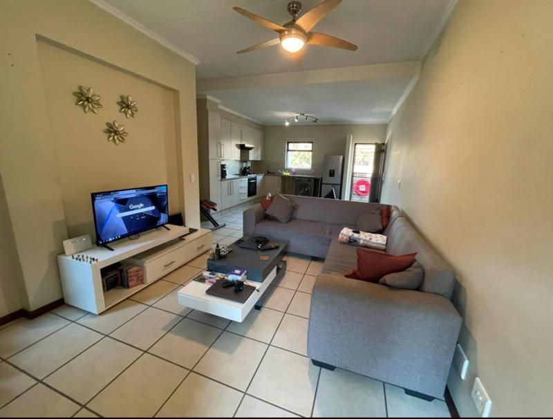 To Let 2 Bedroom Property for Rent in Beverley Gauteng