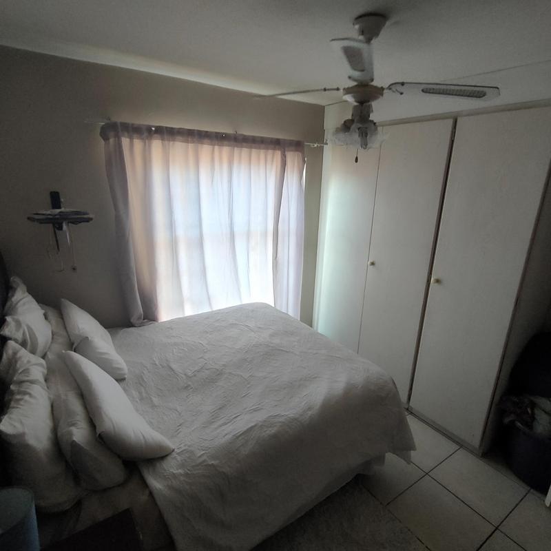 To Let 2 Bedroom Property for Rent in Die Hoewes Gauteng