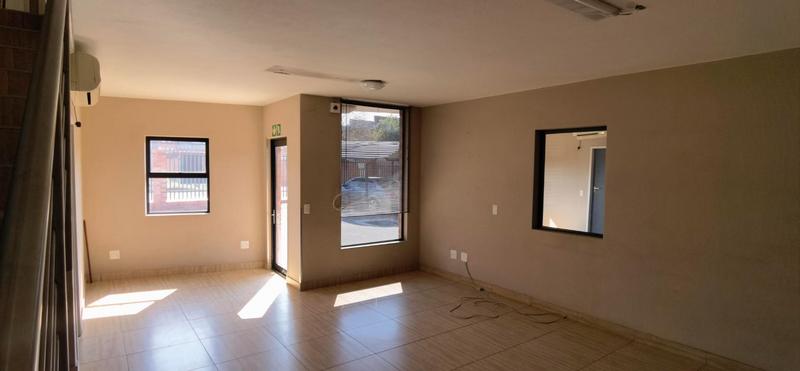 To Let Commercial Property for Rent in N4 Gateway Industrial Park Gauteng