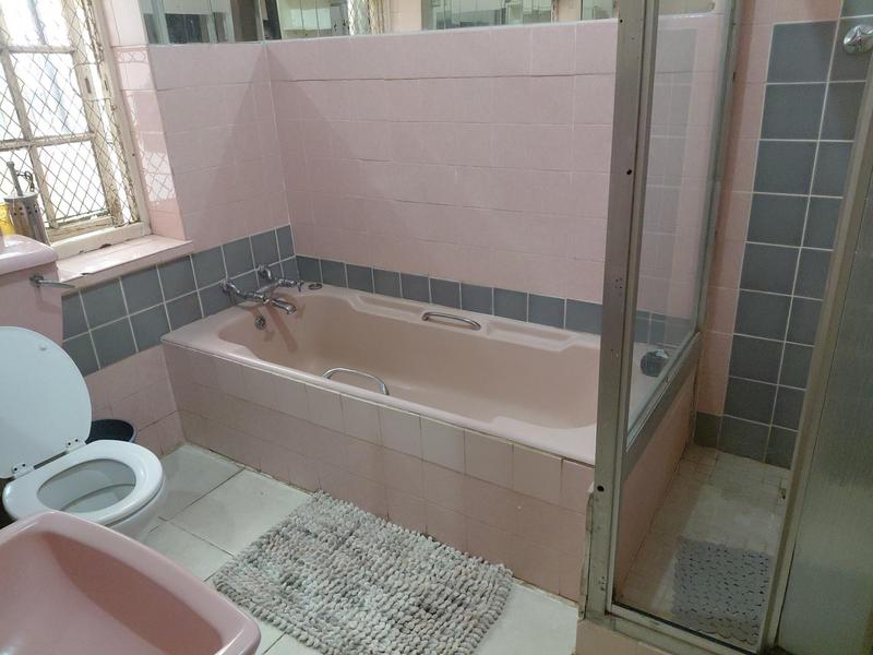 6 Bedroom Property for Sale in Kensington Gauteng
