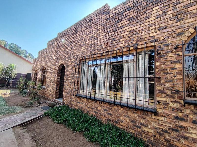 5 Bedroom Property for Sale in Witfield Gauteng