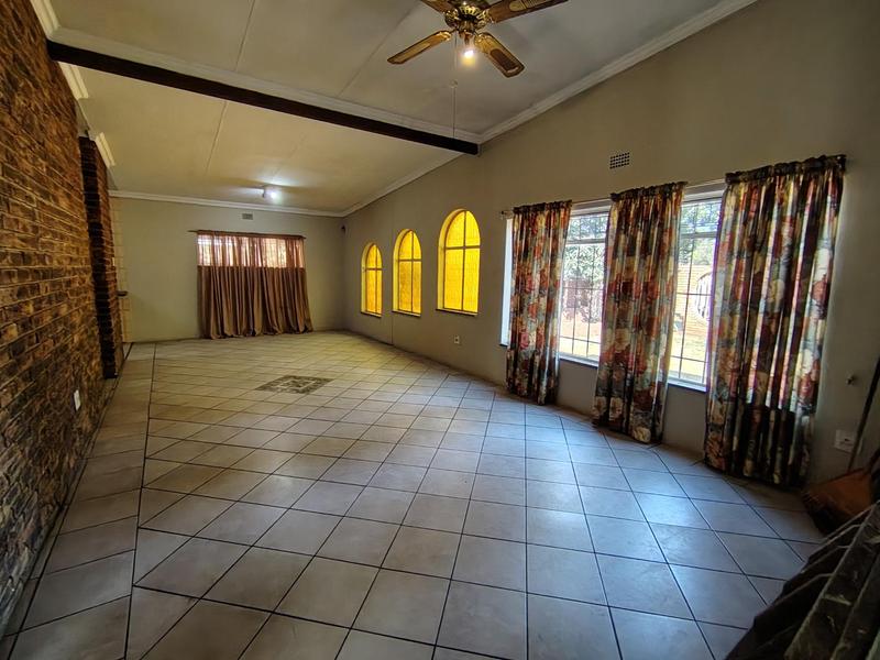 5 Bedroom Property for Sale in Witfield Gauteng