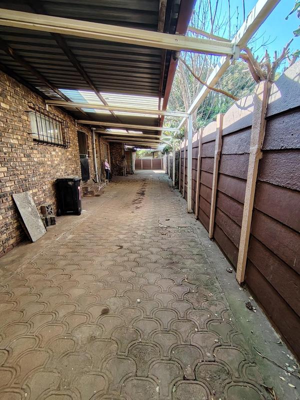 5 Bedroom Property for Sale in Witfield Gauteng