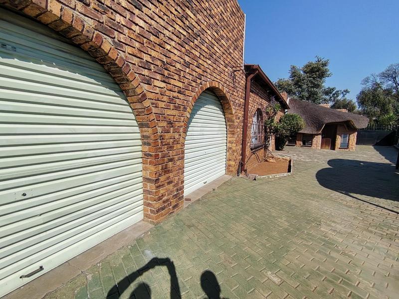 5 Bedroom Property for Sale in Witfield Gauteng