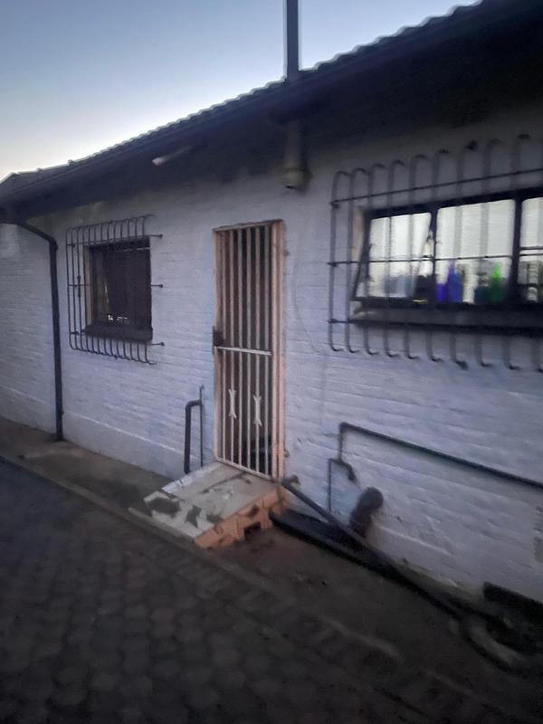 To Let 2 Bedroom Property for Rent in Horison Gauteng