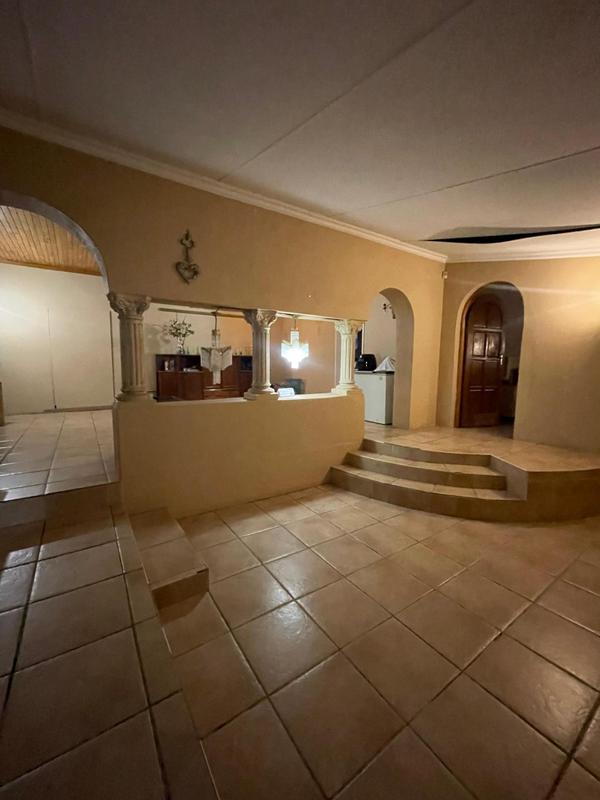 To Let 2 Bedroom Property for Rent in Horison Gauteng