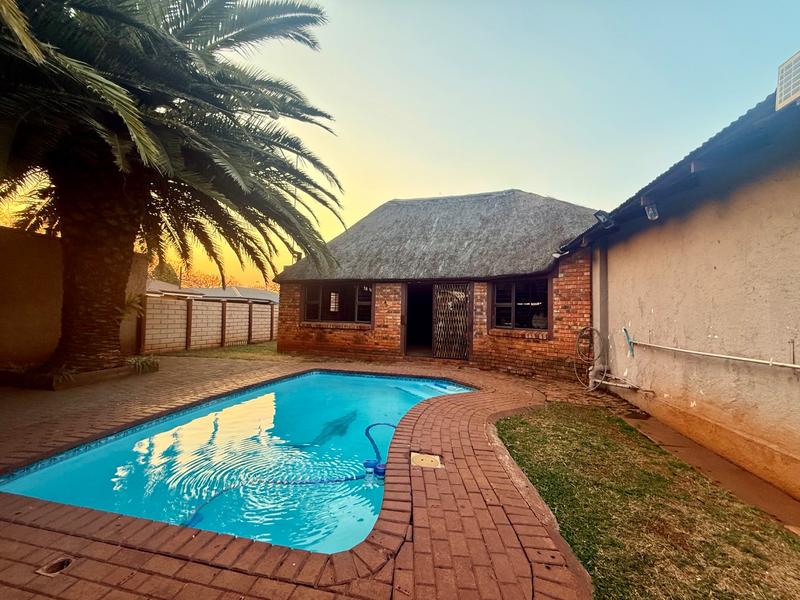 3 Bedroom Property for Sale in Vanderbijlpark CW 1 Gauteng
