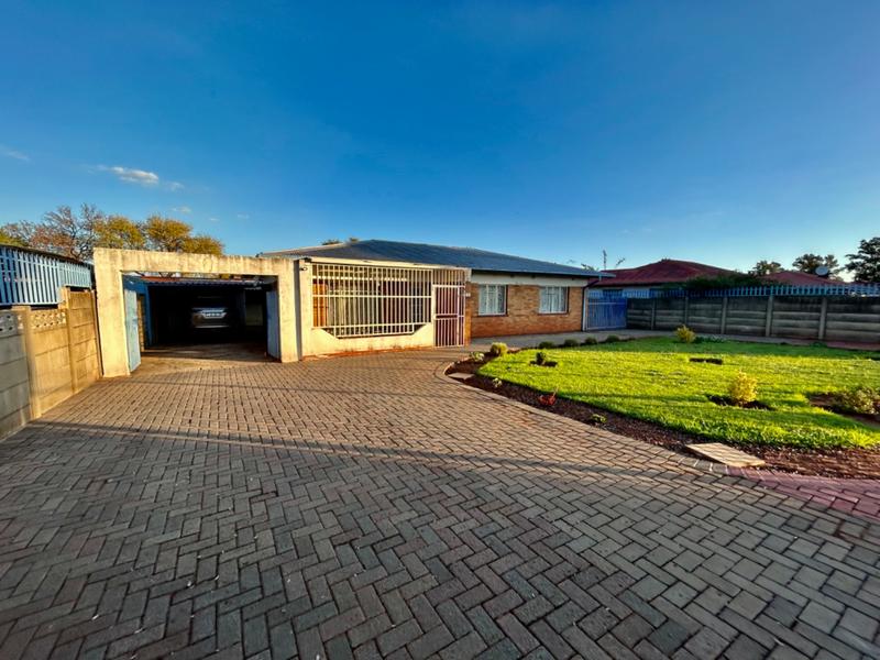 3 Bedroom Property for Sale in Vanderbijlpark CW 1 Gauteng