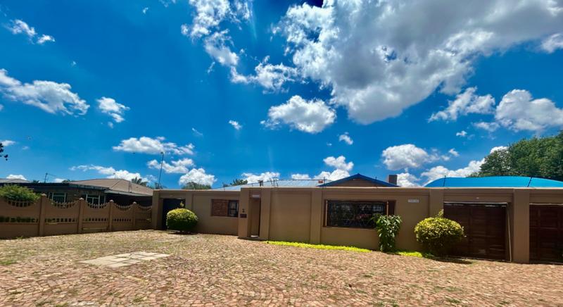 3 Bedroom Property for Sale in Vanderbijlpark CW 5 Gauteng