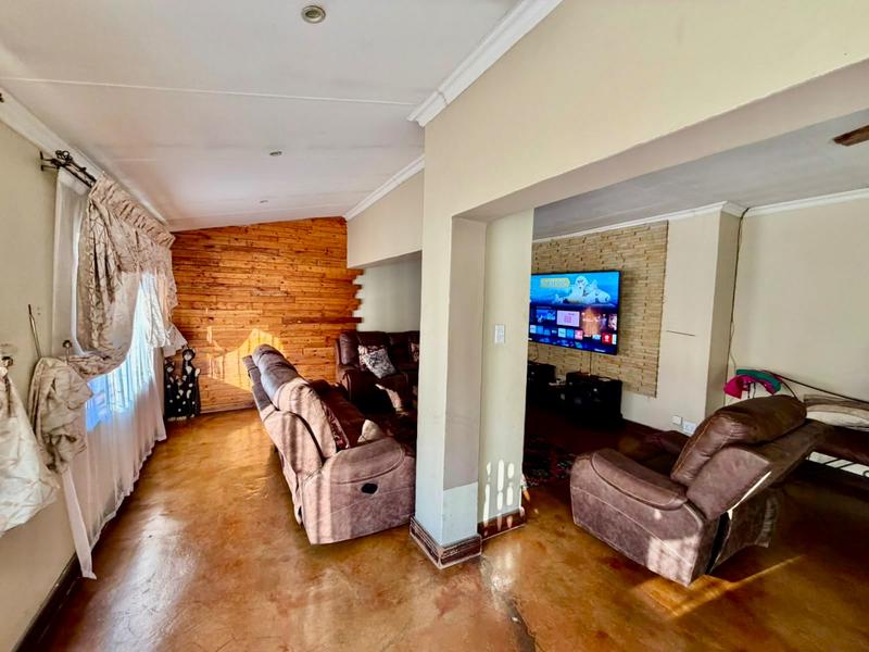 5 Bedroom Property for Sale in Vanderbijlpark SE 6 Gauteng