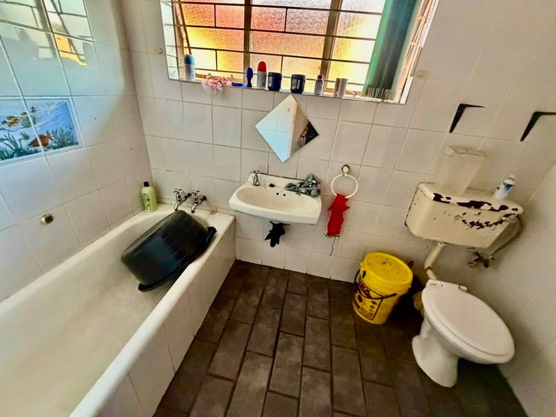 5 Bedroom Property for Sale in Vanderbijlpark SE 6 Gauteng
