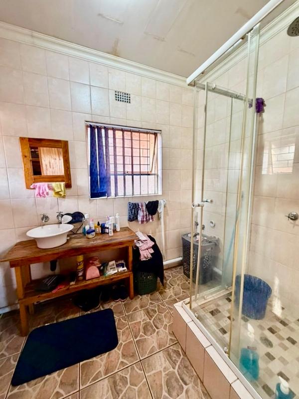 5 Bedroom Property for Sale in Vanderbijlpark SE 6 Gauteng