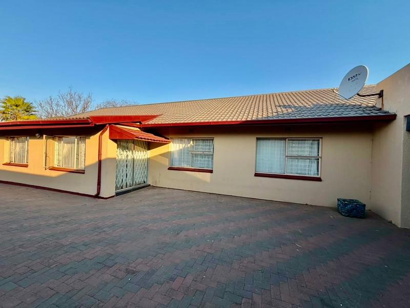 5 Bedroom Property for Sale in Vanderbijlpark SE 6 Gauteng